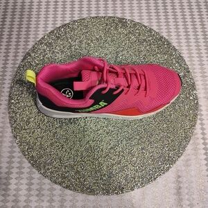Zumba Fitness Sneakers, 7.5, Pink